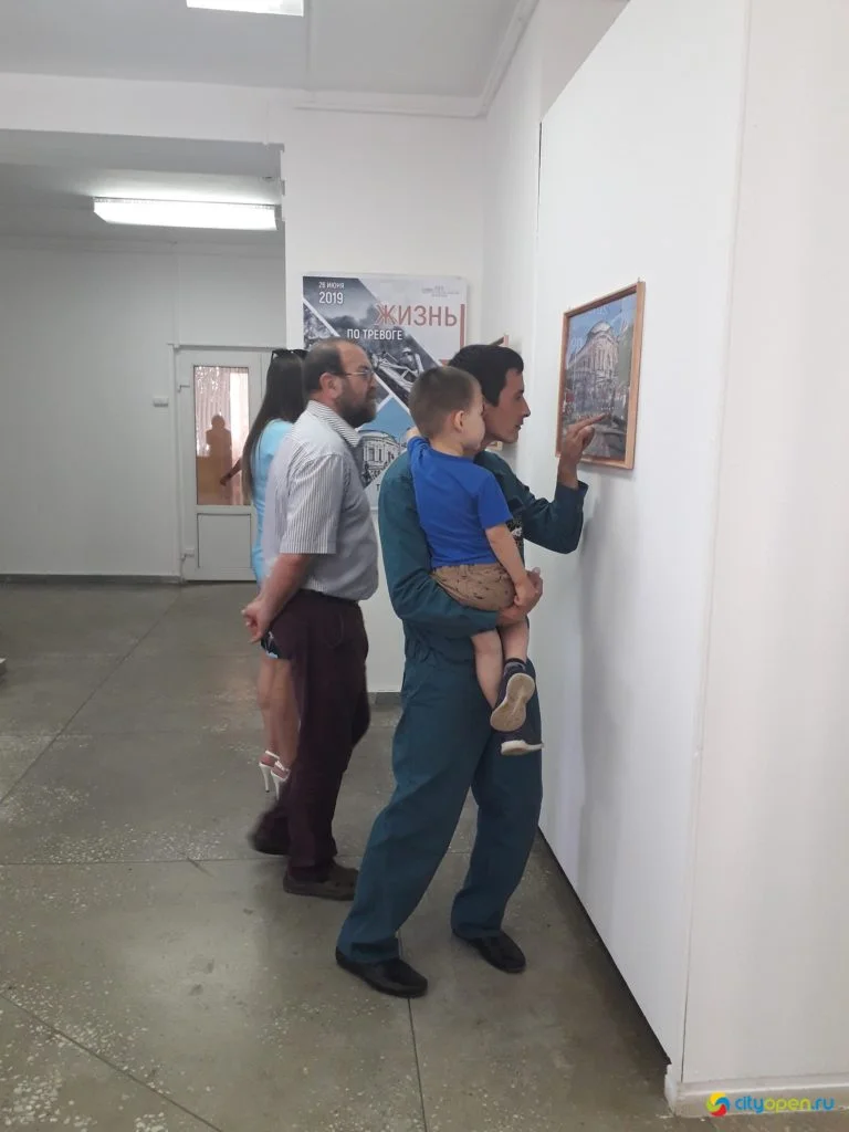 Открытие фотовыставки «Жизнь по тревоге»