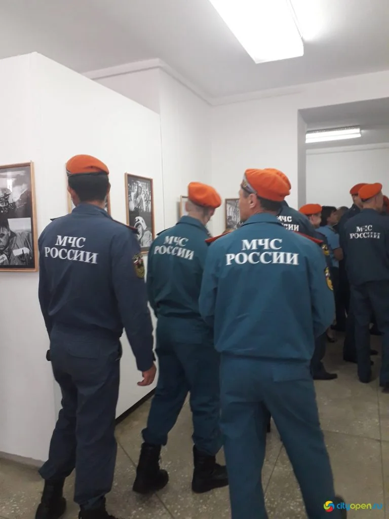 Открытие фотовыставки «Жизнь по тревоге»