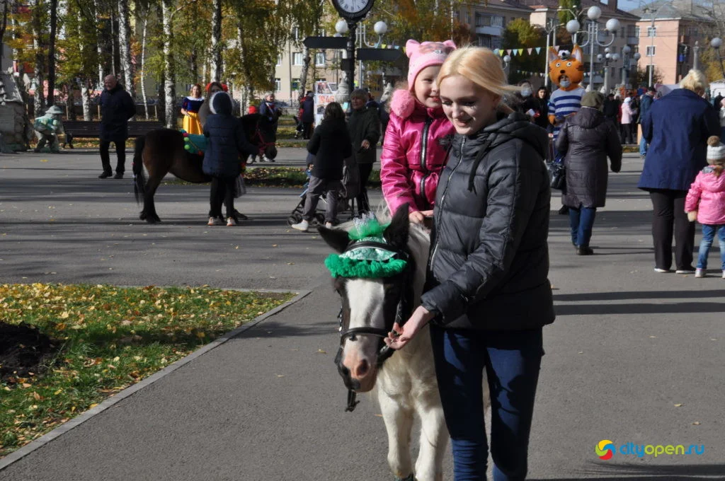 10/10/20 День Республики в парке Содовиков