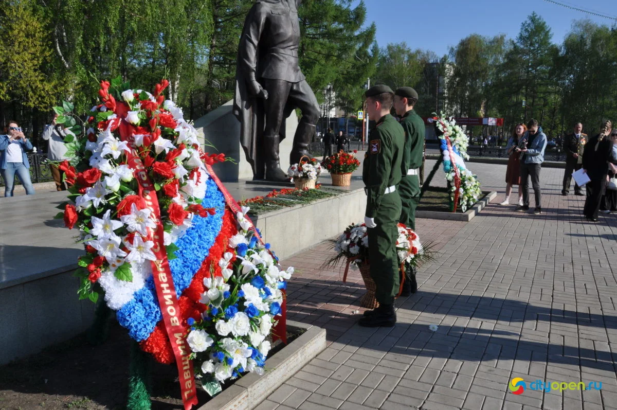 9/05/21 День Победы в Стерлитамаке-2021 / Возложение цветов. Парад Победы