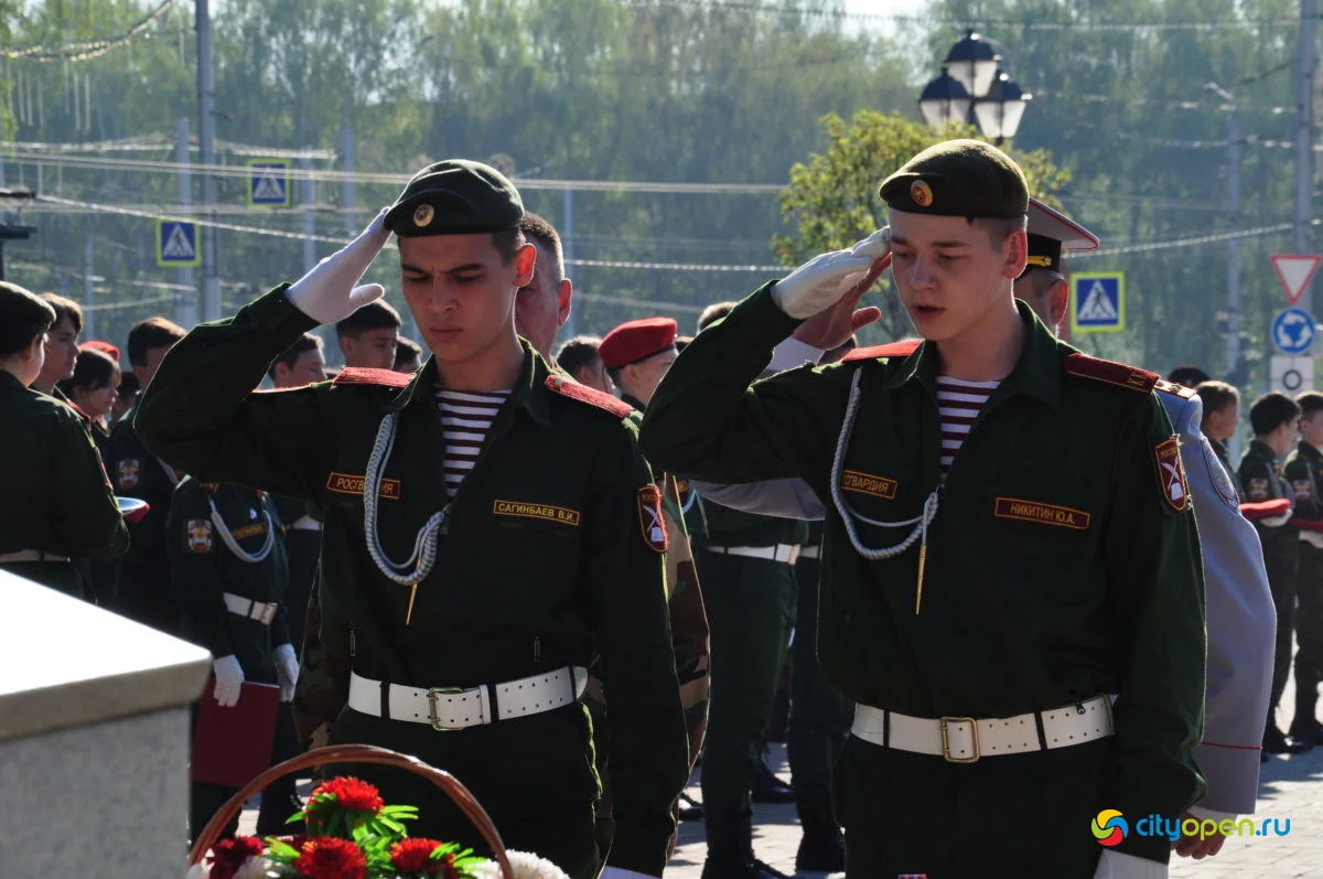 9/05/21 День Победы в Стерлитамаке-2021 / Возложение цветов. Парад Победы