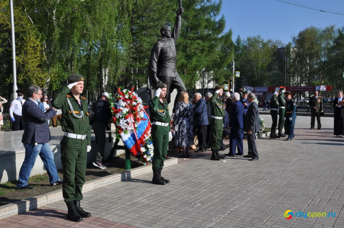 9/05/21 День Победы в Стерлитамаке-2021 / Возложение цветов. Парад Победы
