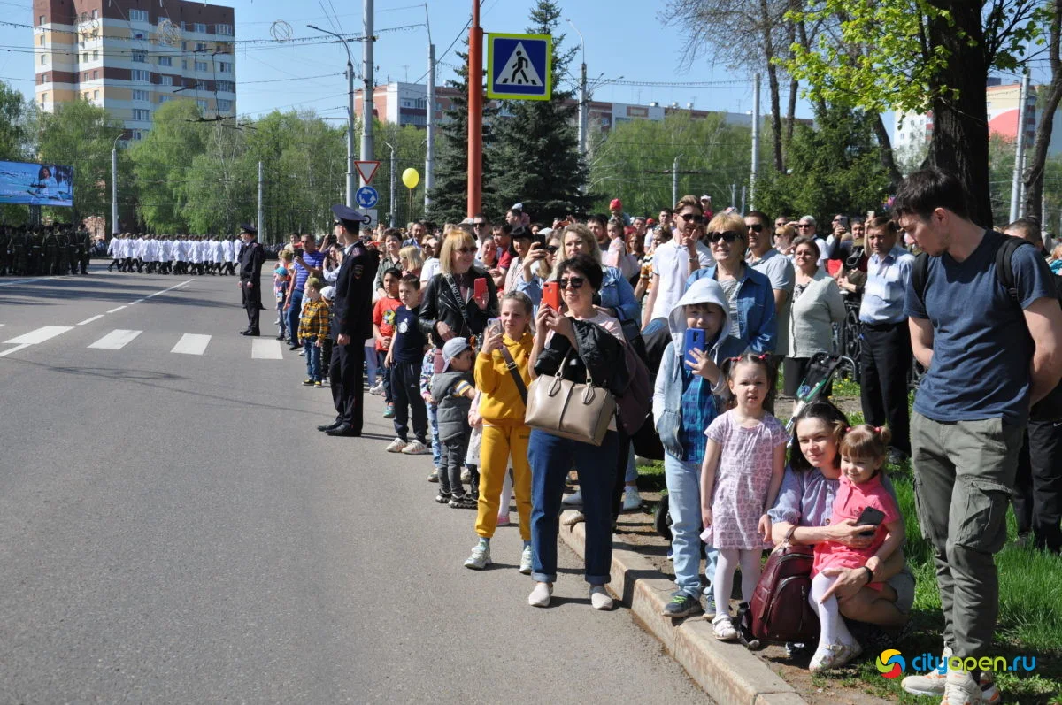 9/05/21 День Победы в Стерлитамаке-2021 / Возложение цветов. Парад Победы