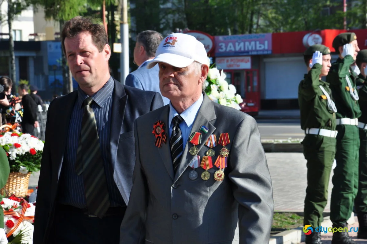 9/05/21 День Победы в Стерлитамаке-2021 / Возложение цветов. Парад Победы