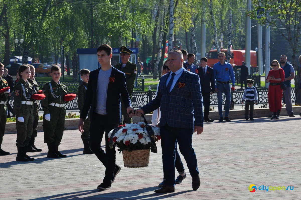9/05/21 День Победы в Стерлитамаке-2021 / Возложение цветов. Парад Победы