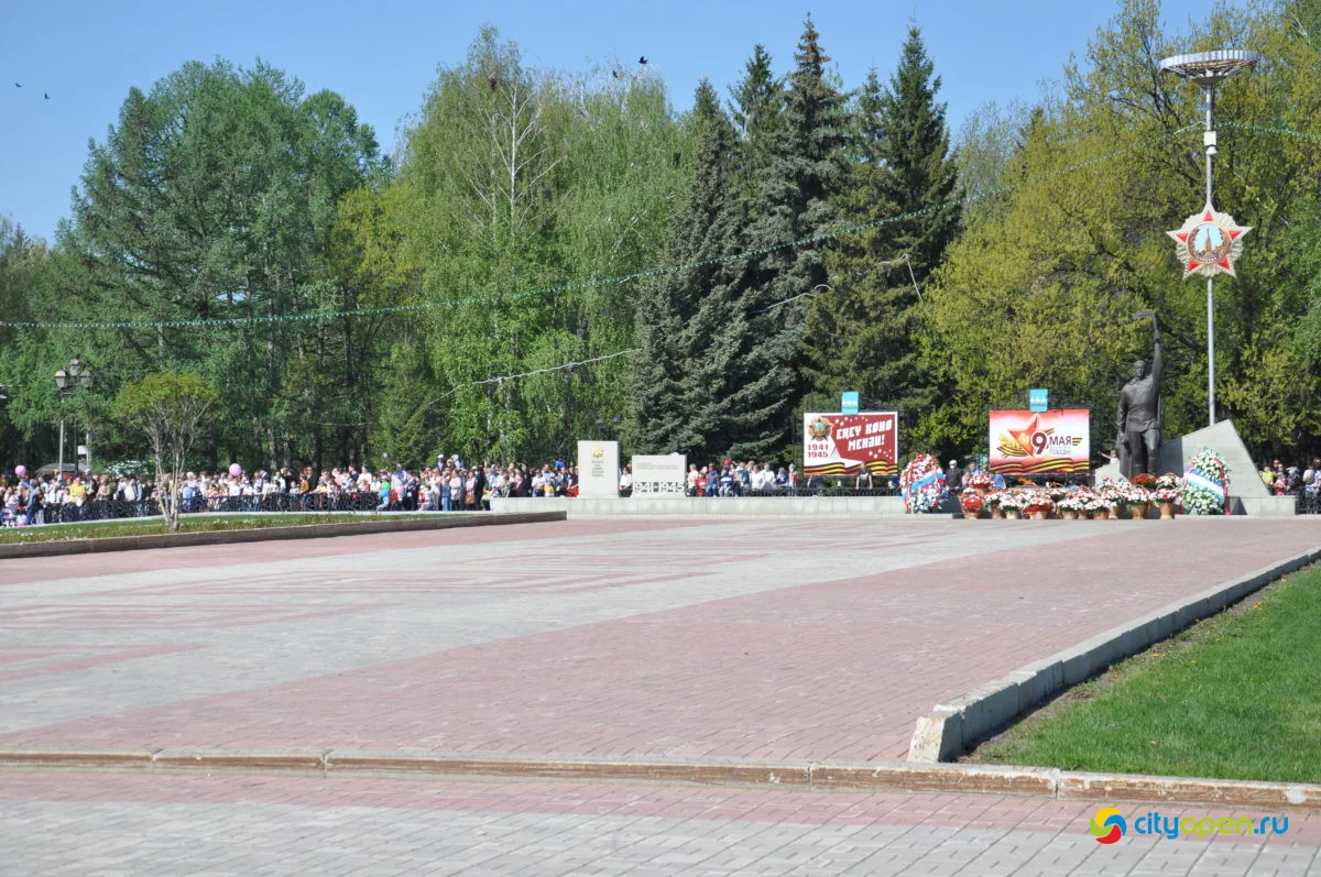 9/05/21 День Победы в Стерлитамаке-2021 / Возложение цветов. Парад Победы