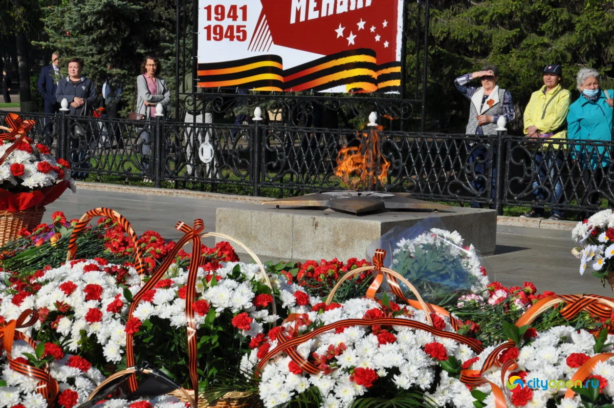 9/05/21 День Победы в Стерлитамаке-2021 / Возложение цветов. Парад Победы
