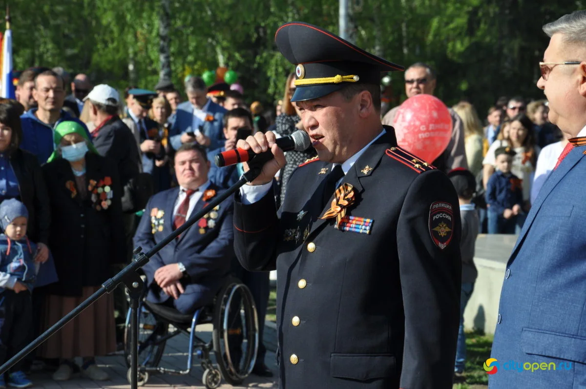 9/05/21 День Победы в Стерлитамаке-2021 / Возложение цветов. Парад Победы