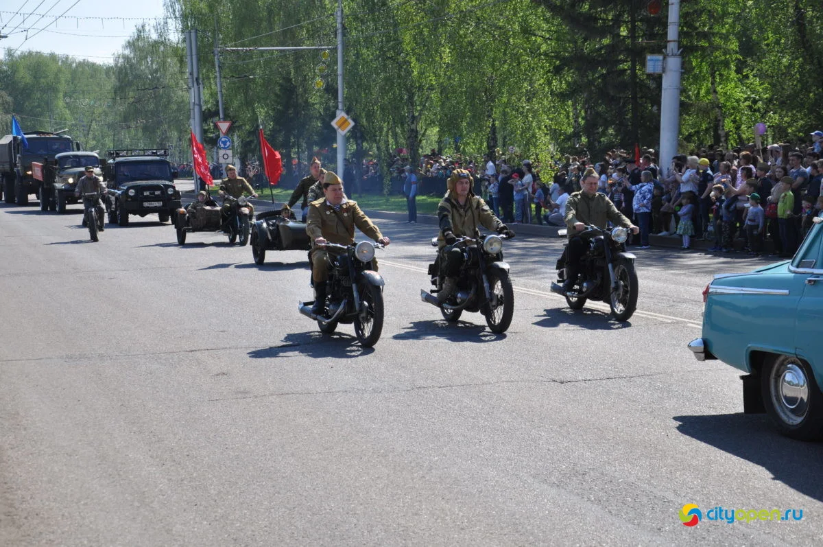 9/05/21 День Победы в Стерлитамаке-2021 / Возложение цветов. Парад Победы