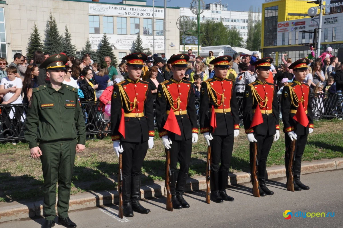 9/05/21 День Победы в Стерлитамаке-2021 / Возложение цветов. Парад Победы
