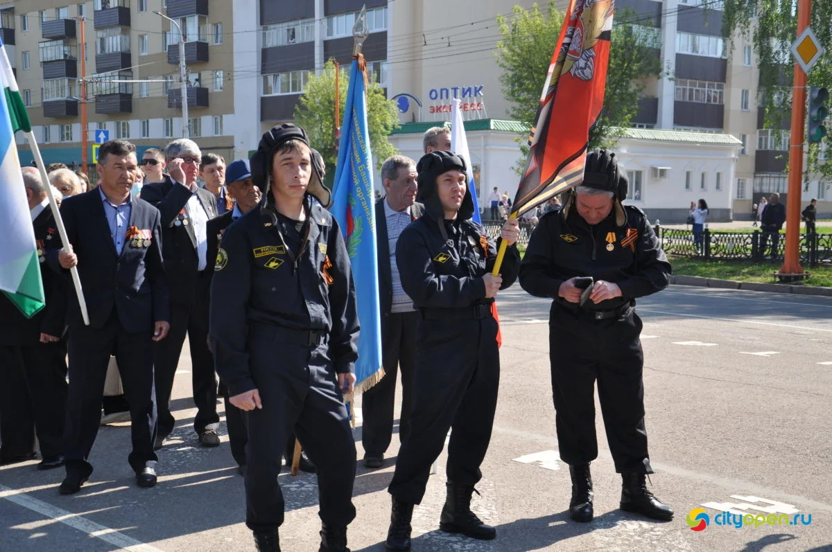 9/05/21 День Победы в Стерлитамаке-2021 / Возложение цветов. Парад Победы