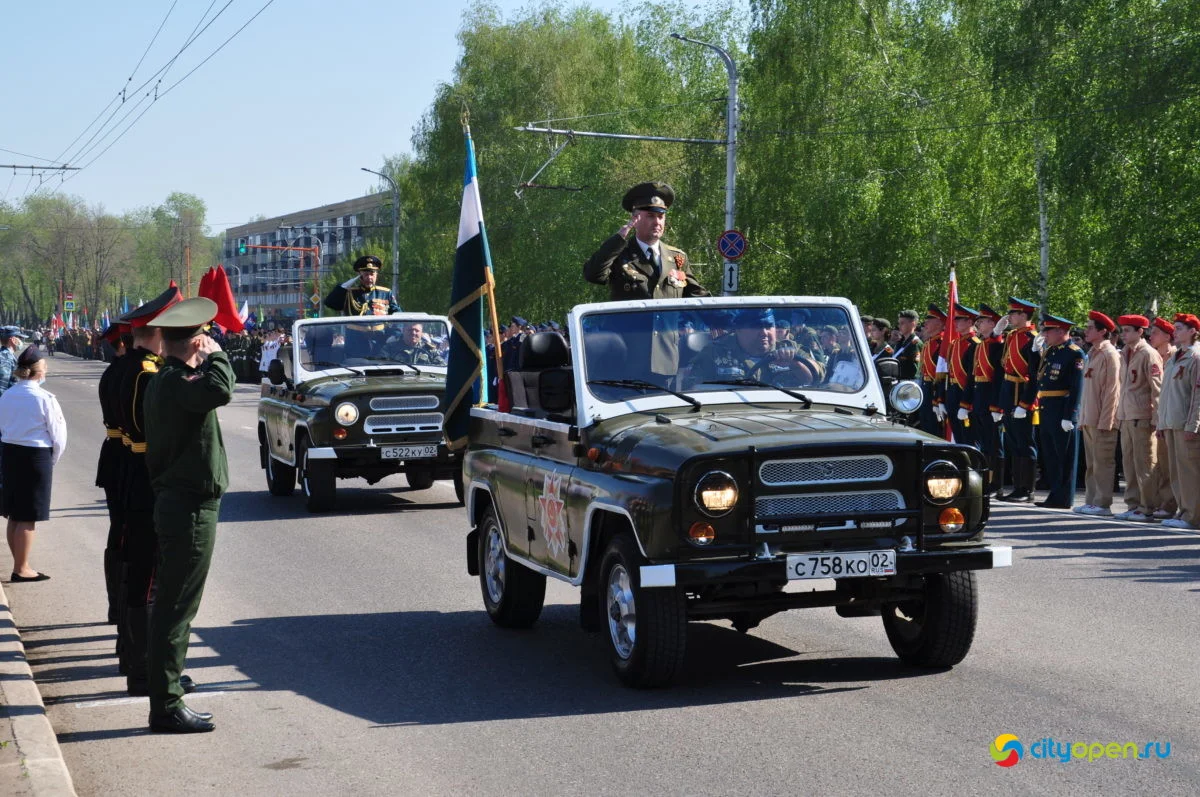 9/05/21 День Победы в Стерлитамаке-2021 / Возложение цветов. Парад Победы