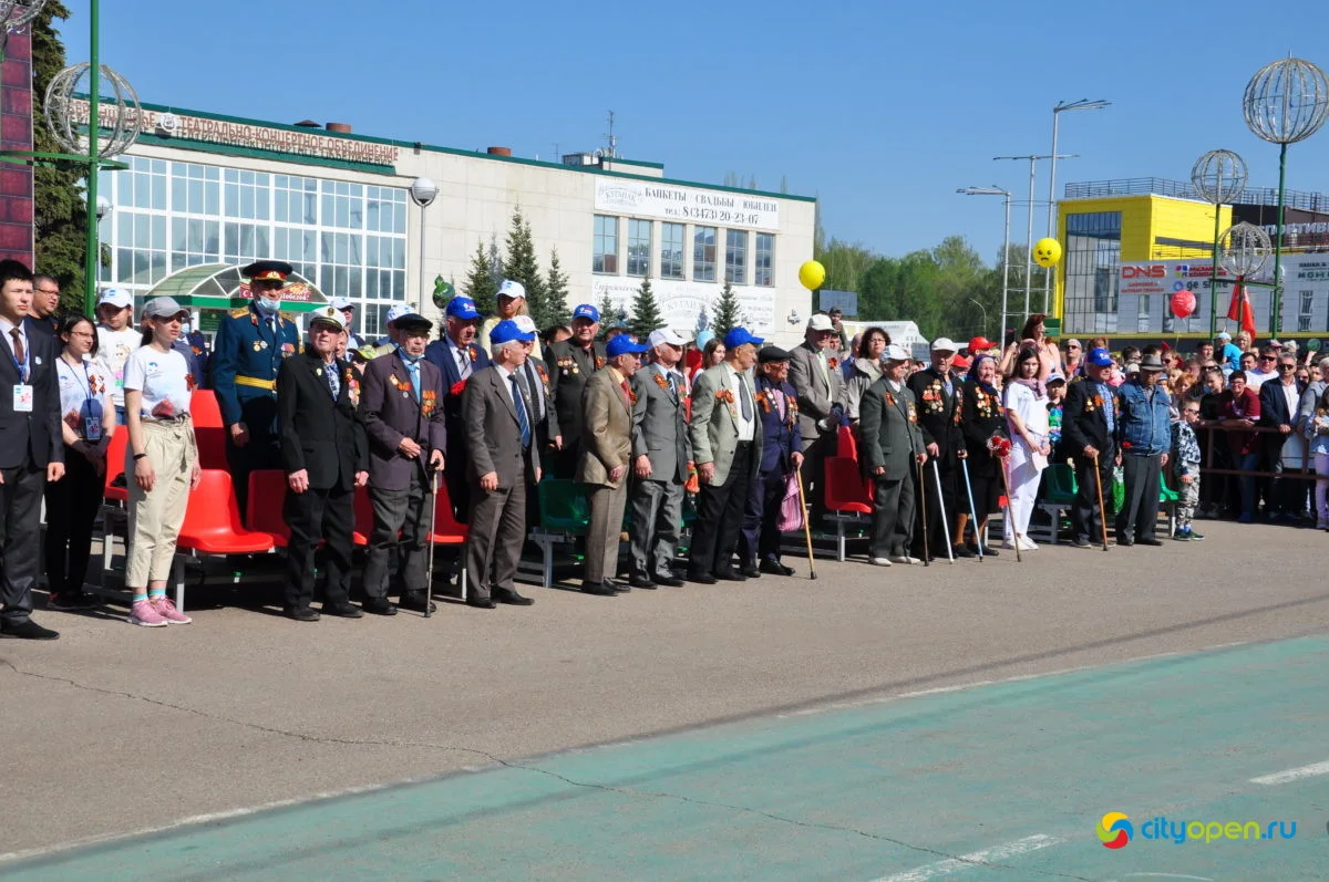 9/05/21 День Победы в Стерлитамаке-2021 / Возложение цветов. Парад Победы
