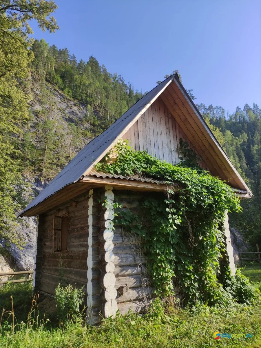 «Хижина шамана»