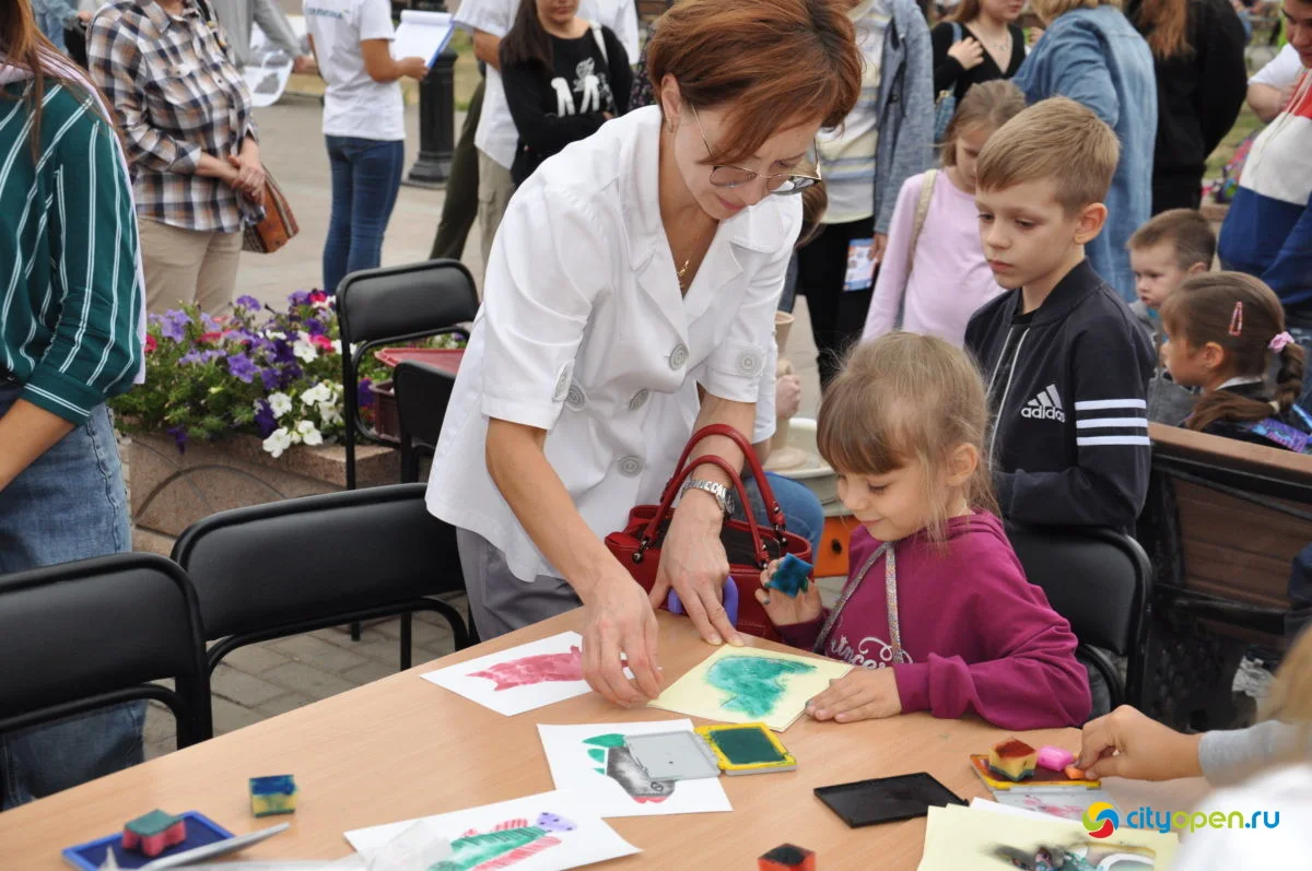 02/09/21 Арт-книго-фест @ Сквер в Старом городе