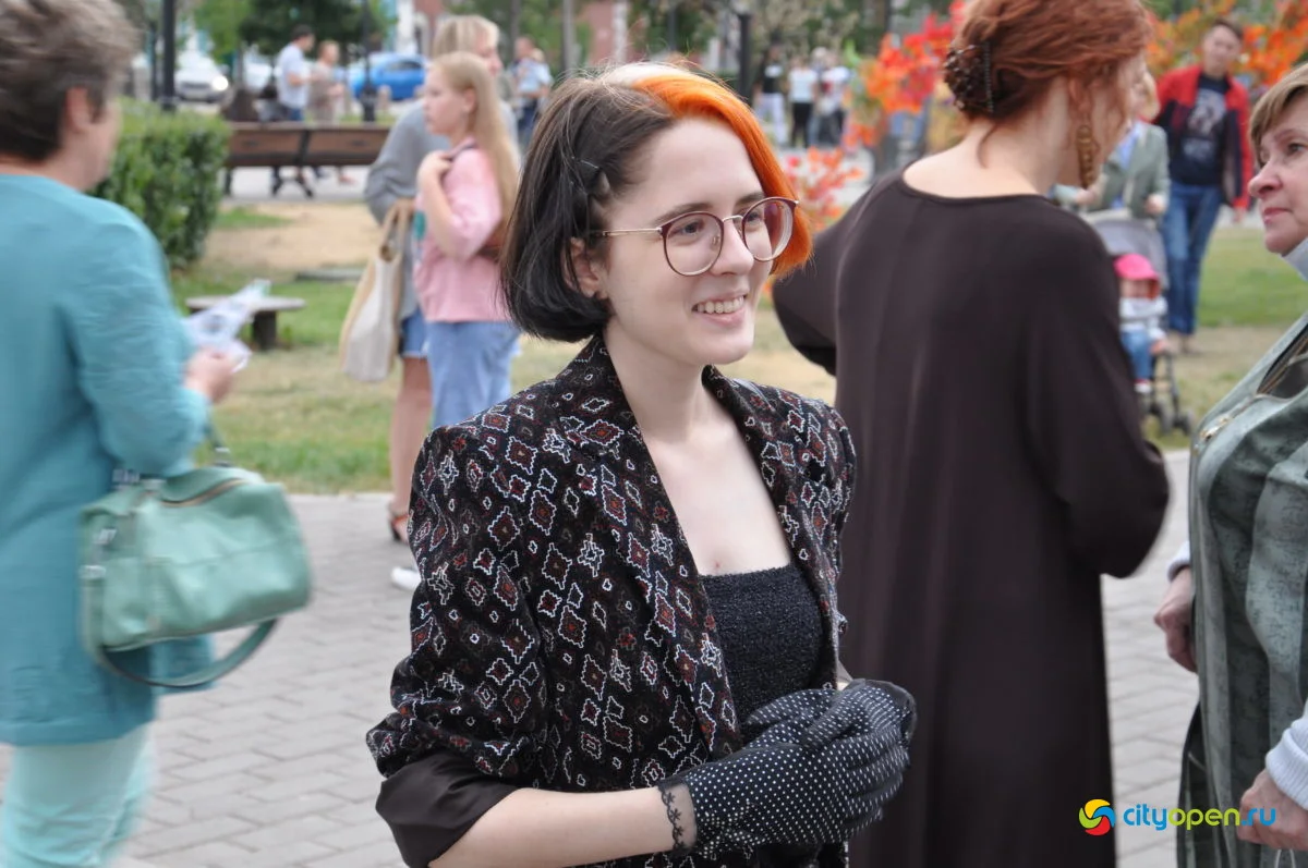 02/09/21 Арт-книго-фест @ Сквер в Старом городе