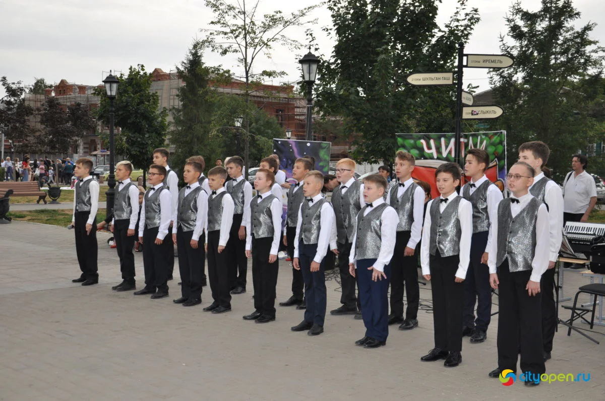 02/09/21 Арт-книго-фест @ Сквер в Старом городе