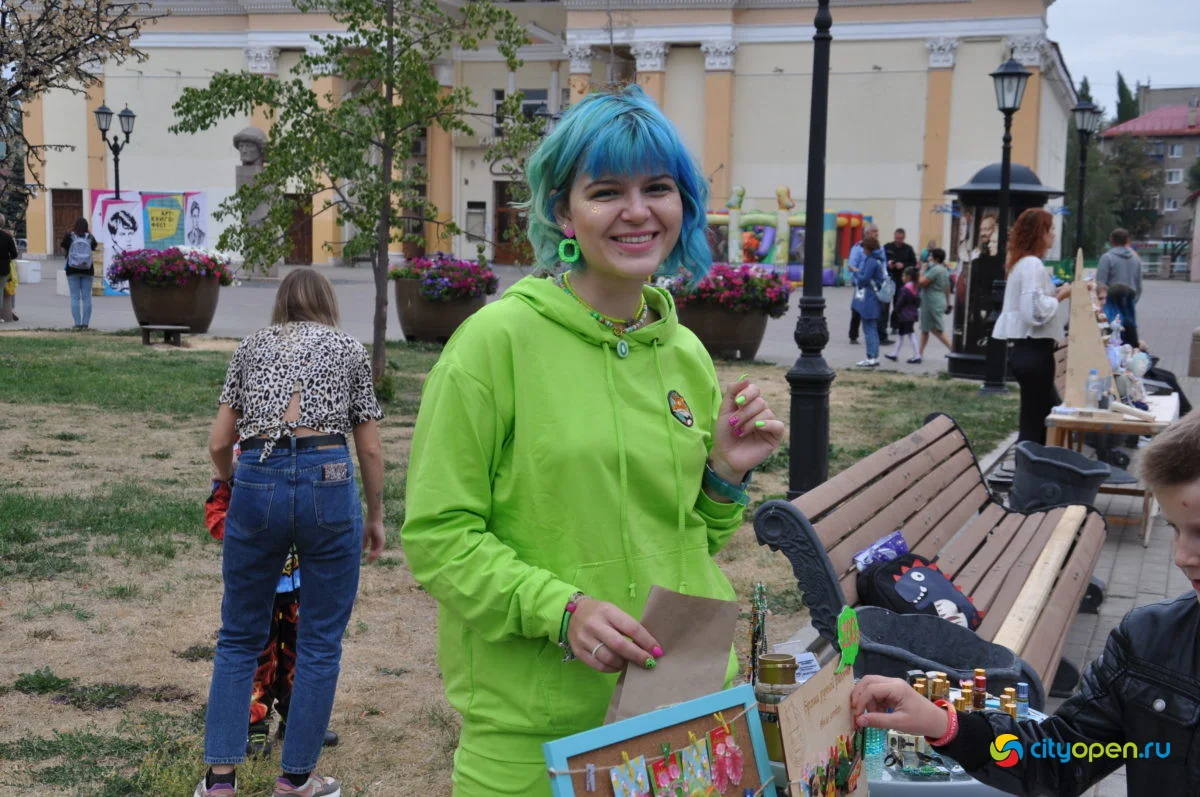 02/09/21 Арт-книго-фест @ Сквер в Старом городе