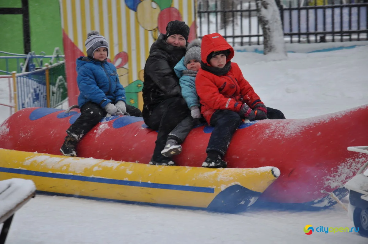 18.12.21 / Открытие городка и Парад Дедов Морозов в Парке им. Гагарина