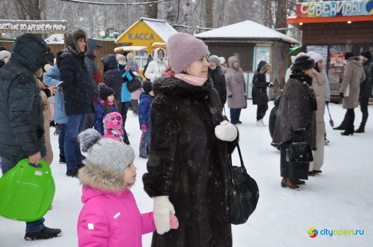 18.12.21 / Открытие городка и Парад Дедов Морозов в Парке им. Гагарина