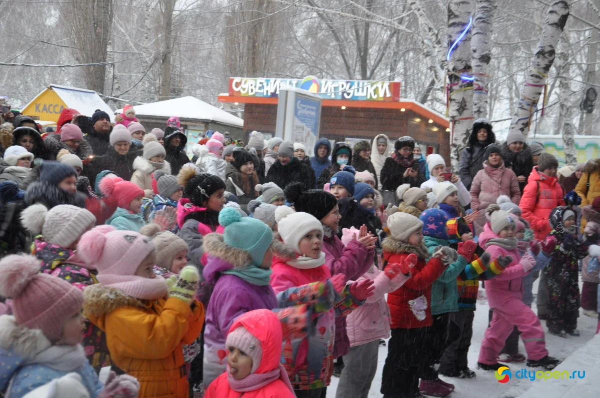 18.12.21 / Открытие городка и Парад Дедов Морозов в Парке им. Гагарина