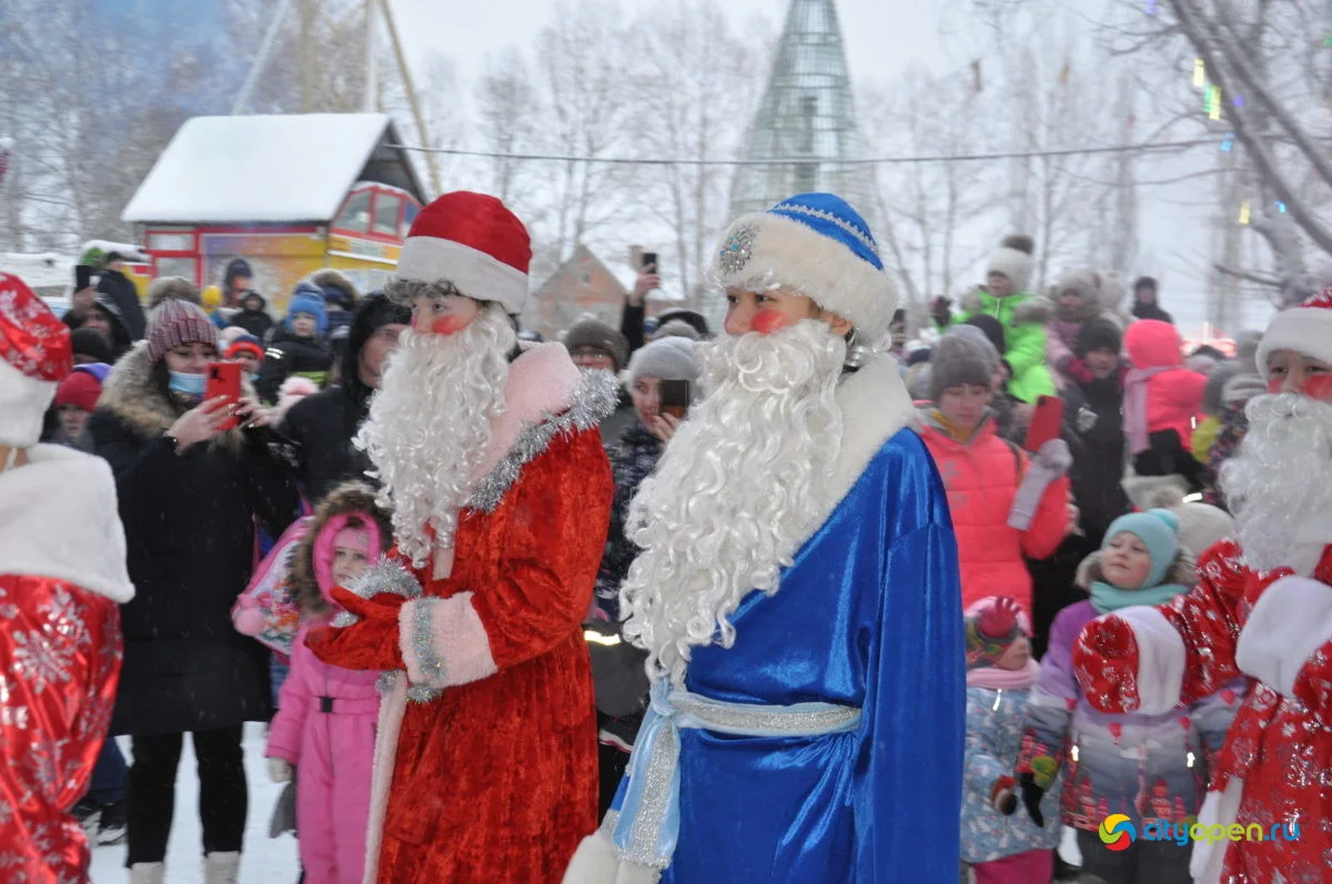 18.12.21 / Открытие городка и Парад Дедов Морозов в Парке им. Гагарина