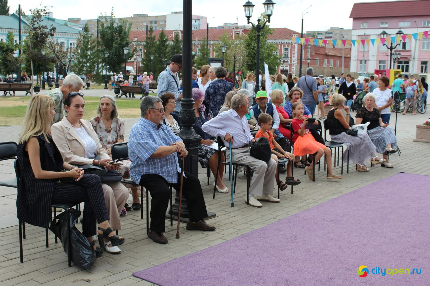 02/09/22 V юбилейный Арт-книго-фест @ Сквер в Старом городе