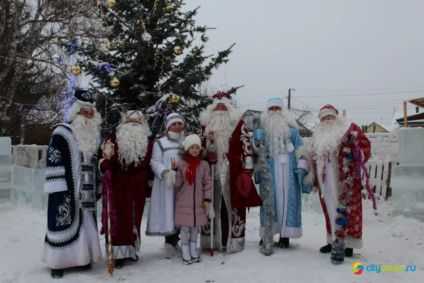 23/12/22 Парад Дедов Морозов и Снегурочек | Открытие городка на ГДК
