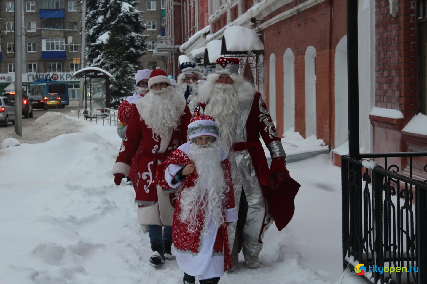 23/12/22 Парад Дедов Морозов и Снегурочек | Открытие городка на ГДК