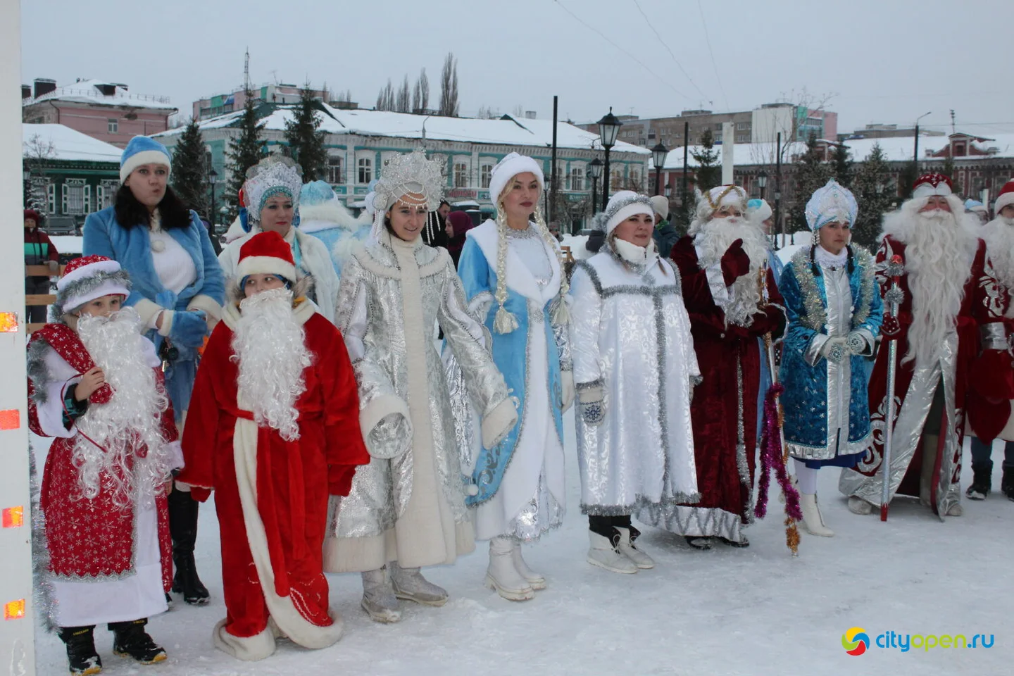 23/12/22 Парад Дедов Морозов и Снегурочек | Открытие городка на ГДК