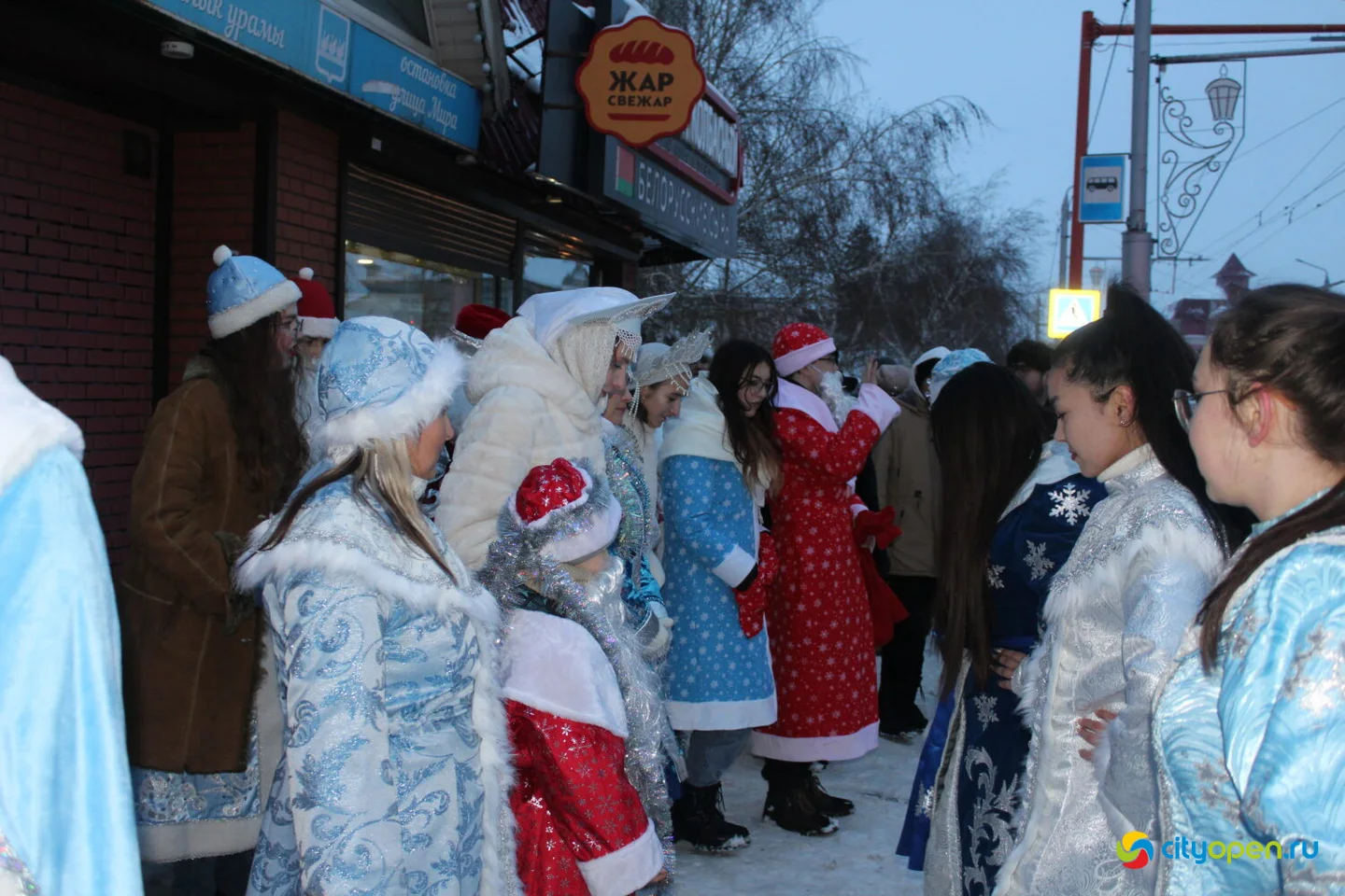23/12/22 Парад Дедов Морозов и Снегурочек | Открытие городка на ГДК