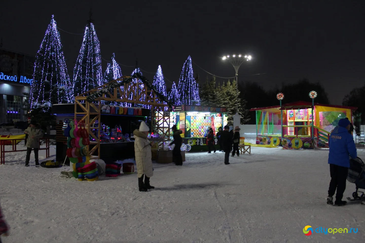 23/12/22 Парад Дедов Морозов и Снегурочек | Открытие городка на ГДК