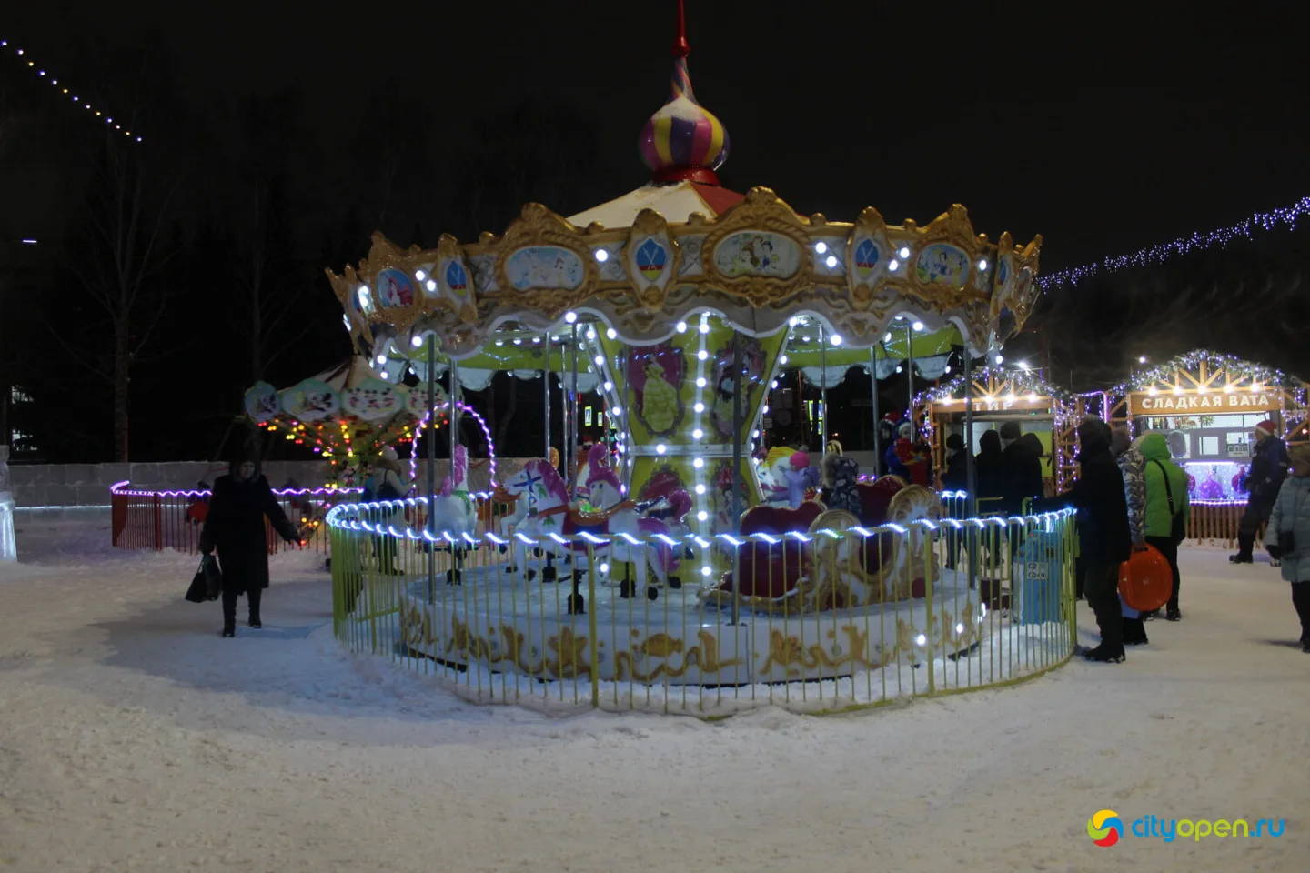 23/12/22 Парад Дедов Морозов и Снегурочек | Открытие городка на ГДК