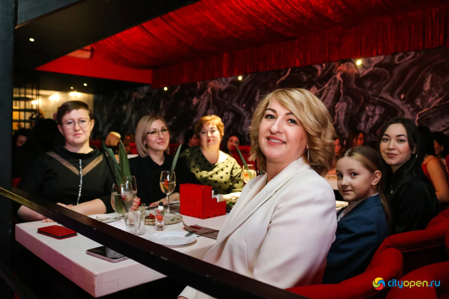 05/03/23 Women’s forum day @ Рестобар Большой