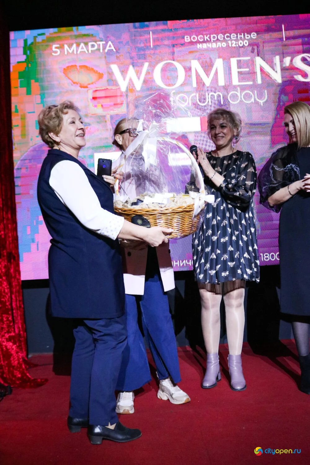 05/03/23 Women’s forum day @ Рестобар Большой