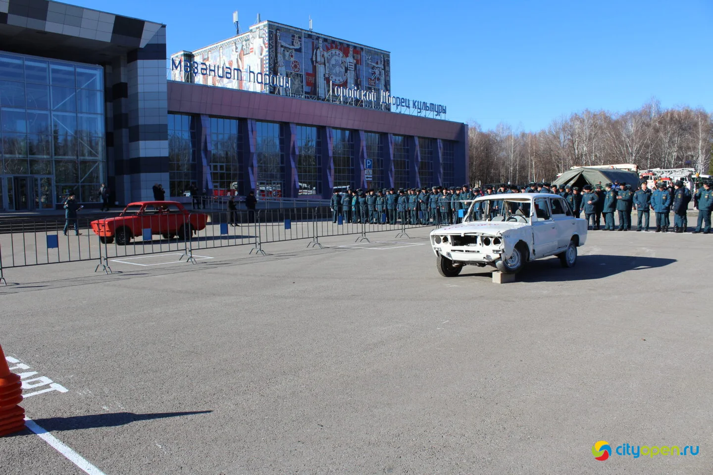 30/03/23 Республиканские соревнования по проведению работ при ликвидации ЧС на автотранспорте | Стерлитамак. Площадь перед ГДК