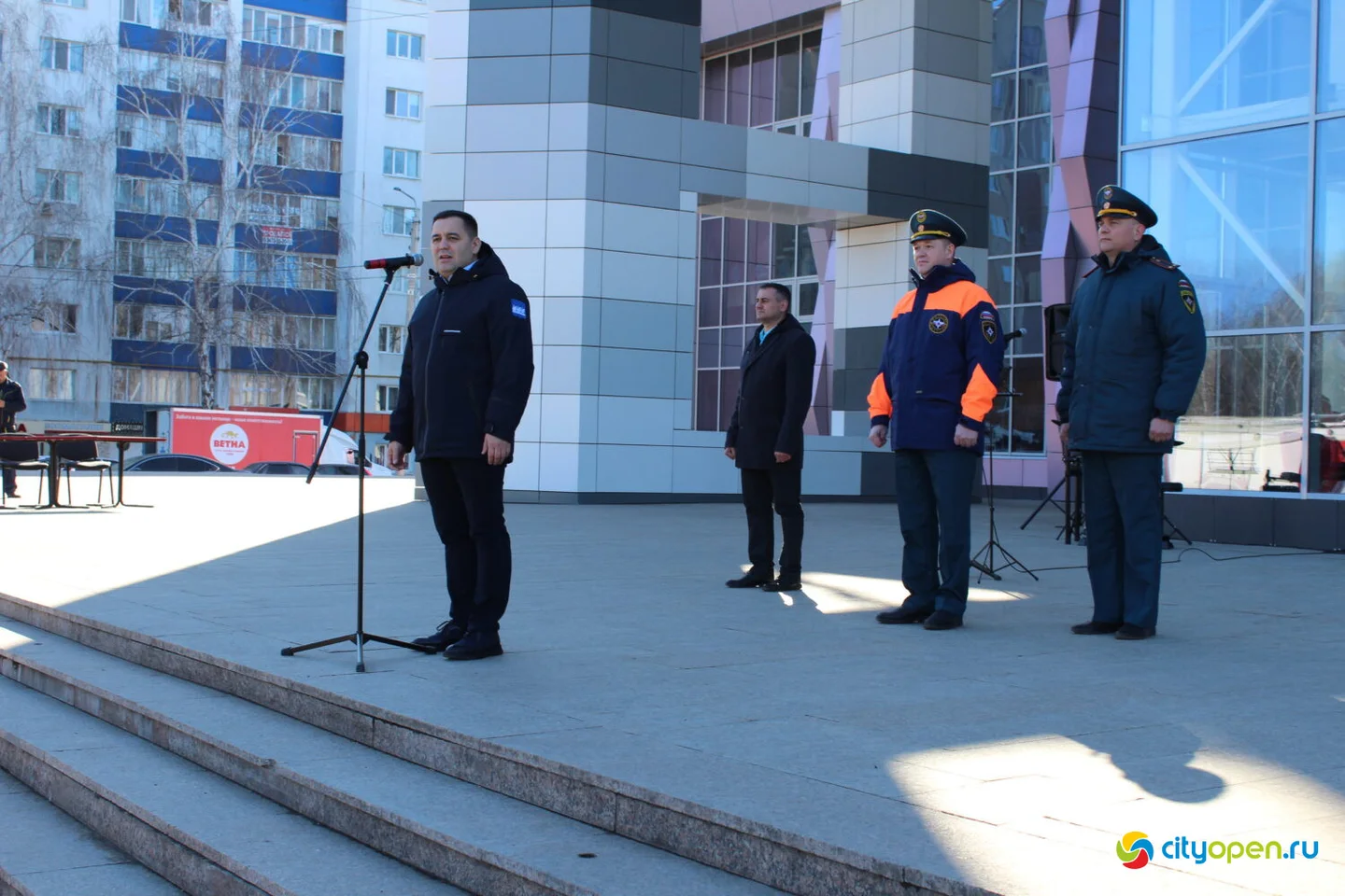 30/03/23 Республиканские соревнования по проведению работ при ликвидации ЧС на автотранспорте | Стерлитамак. Площадь перед ГДК
