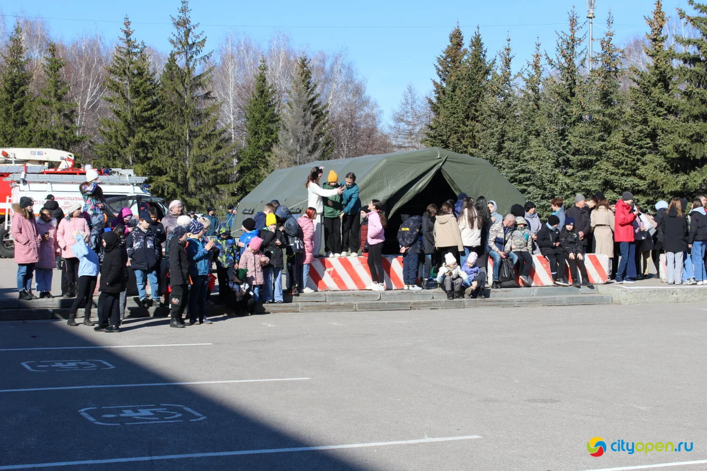 30/03/23 Республиканские соревнования по проведению работ при ликвидации ЧС на автотранспорте | Стерлитамак. Площадь перед ГДК
