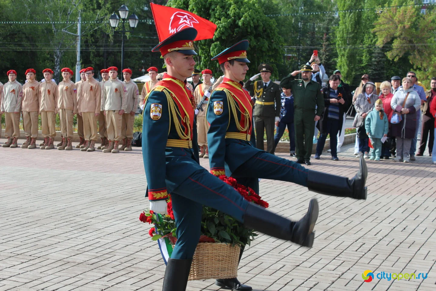 9/05/23 День Победы в Стерлитамаке | Возложение цветов и шествие