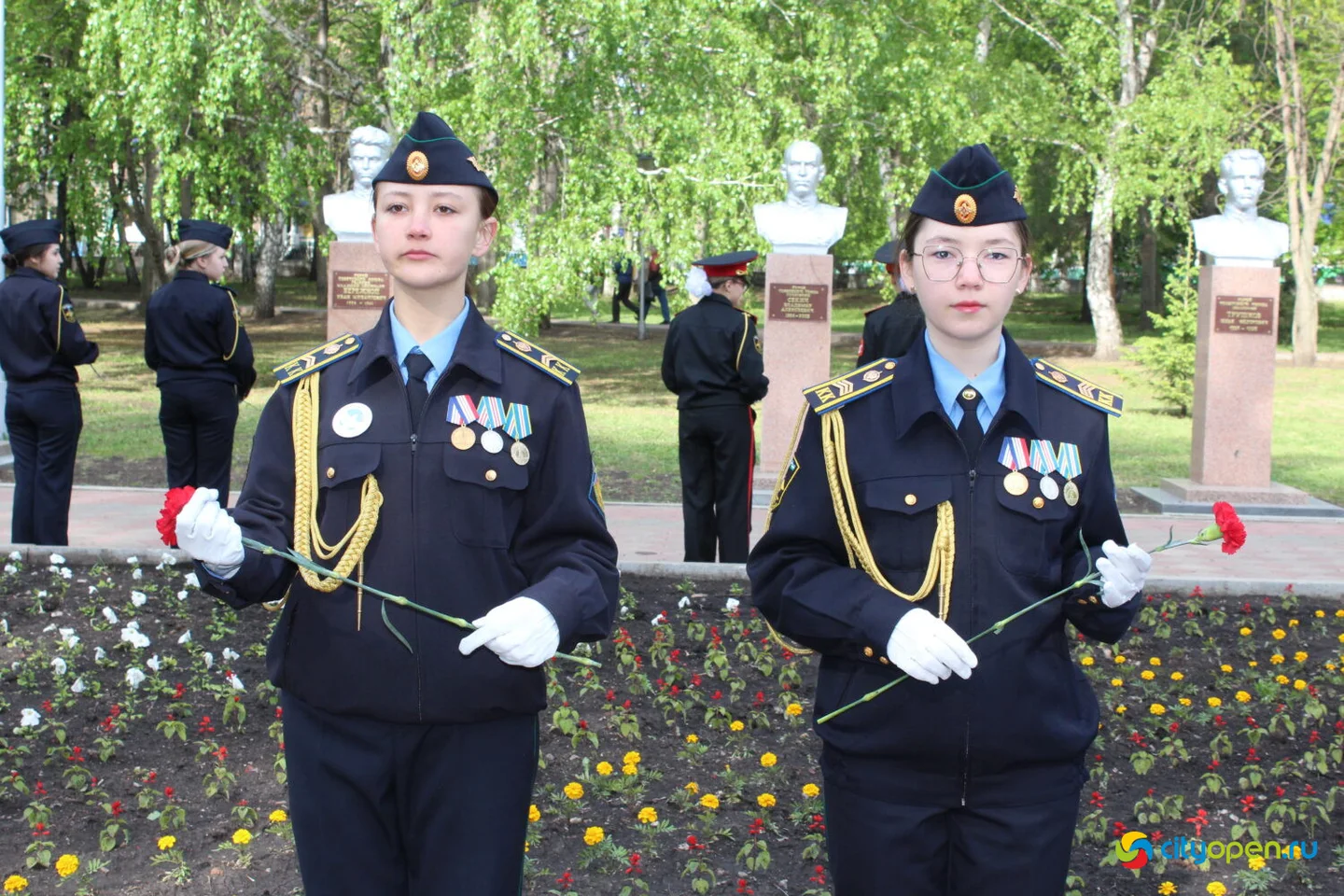 9/05/23 День Победы в Стерлитамаке | Возложение цветов и шествие