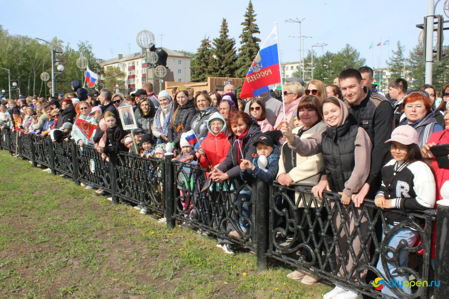 9/05/23 День Победы в Стерлитамаке | Возложение цветов и шествие