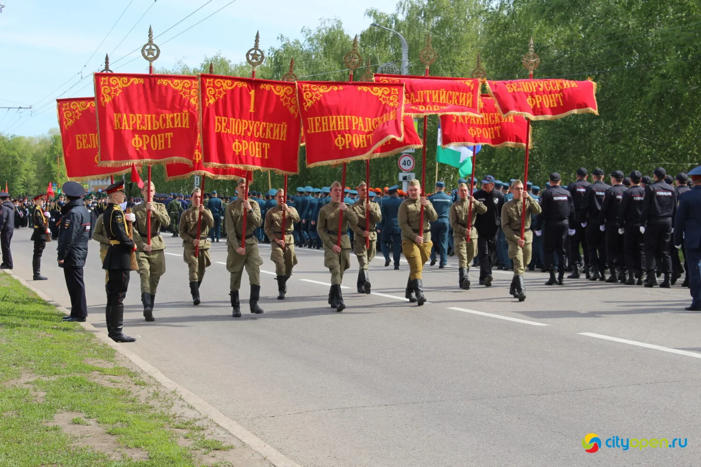9/05/23 День Победы в Стерлитамаке | Возложение цветов и шествие