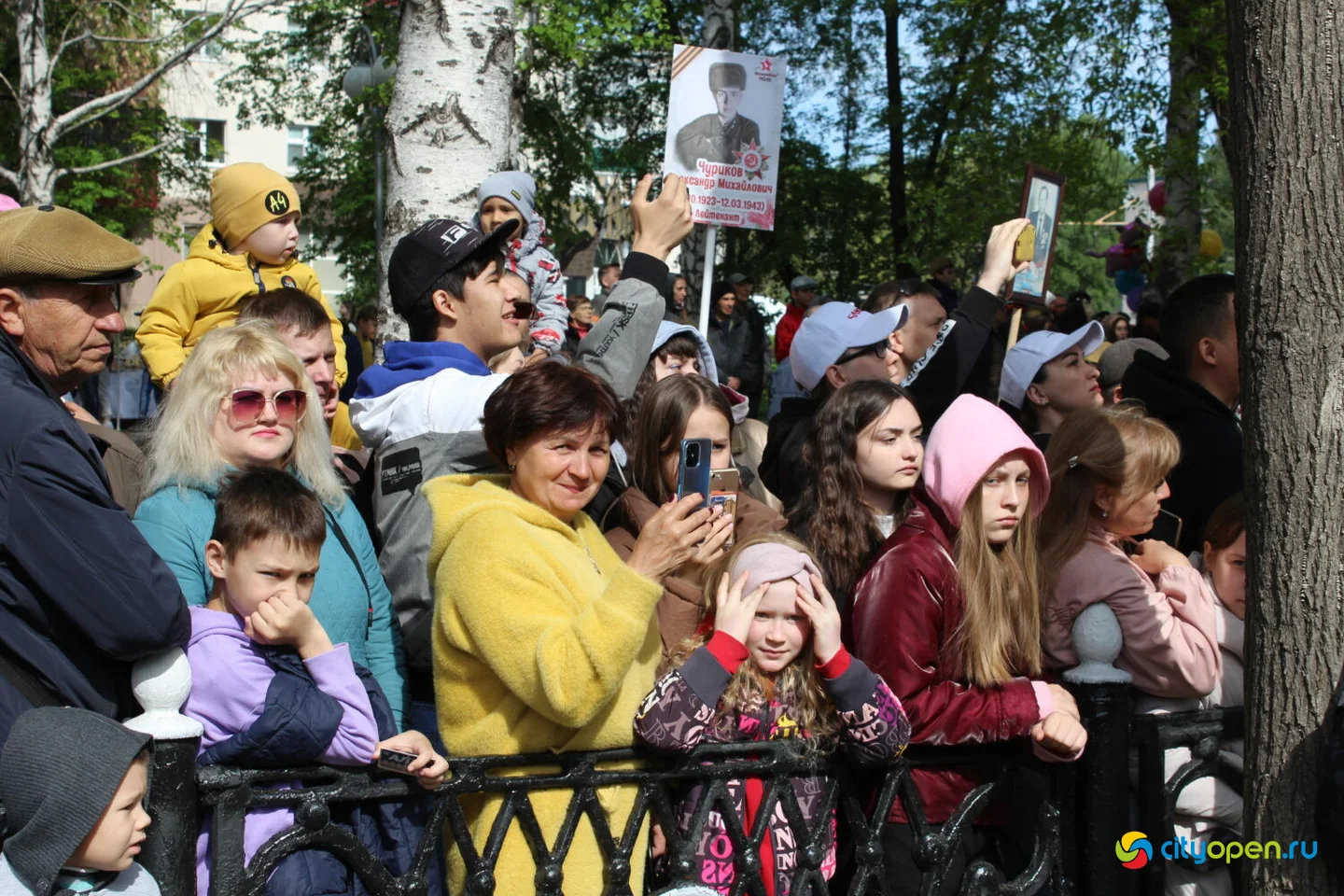9/05/23 День Победы в Стерлитамаке | Возложение цветов и шествие