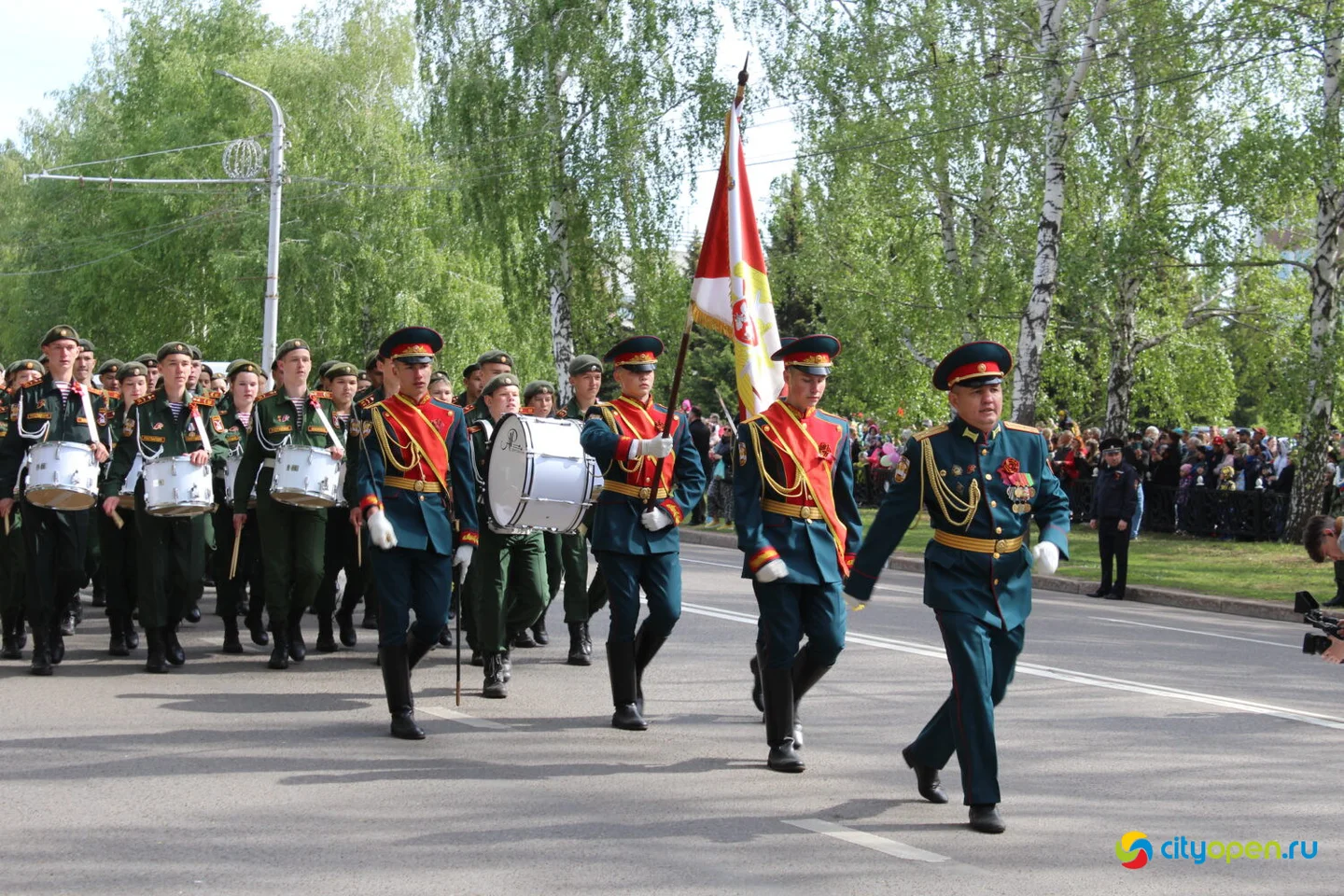 9/05/23 День Победы в Стерлитамаке | Возложение цветов и шествие