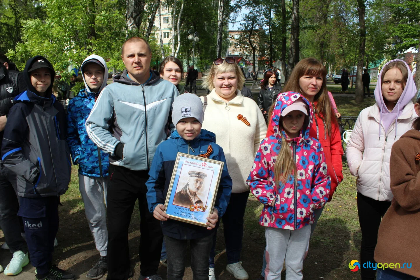 9/05/23 День Победы в Стерлитамаке | Возложение цветов и шествие
