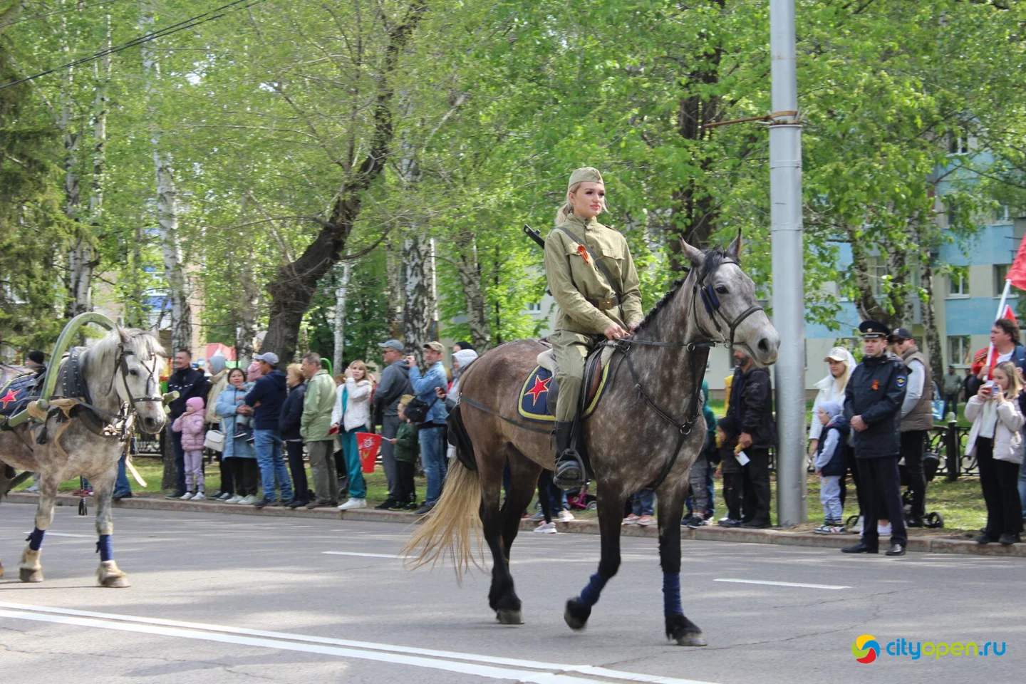 9/05/23 День Победы в Стерлитамаке | Возложение цветов и шествие