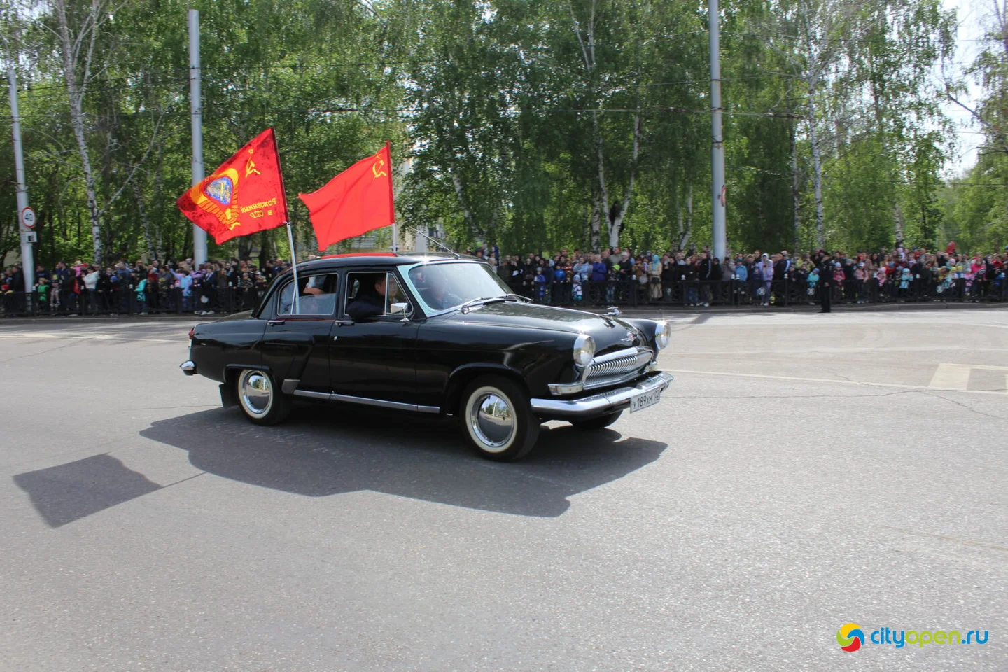 9/05/23 День Победы в Стерлитамаке | Возложение цветов и шествие