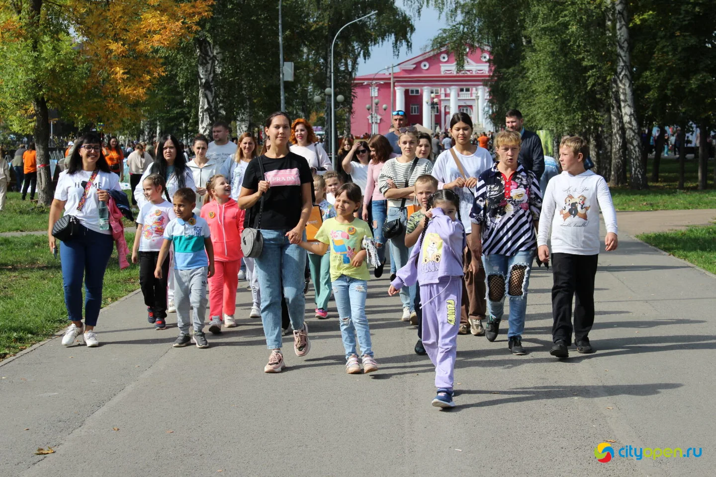16/09/23 «Дети — наше будущее» | Площадь перед ДК «Сода» и парк «Содовиков»