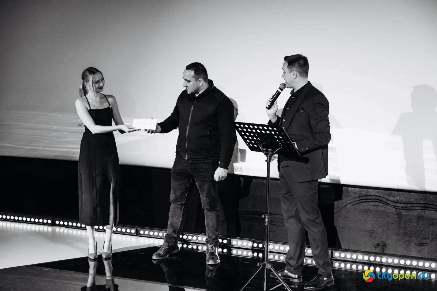 07/12/23 Первая встреча нового локального проекта «Местные» @ Кинопорт