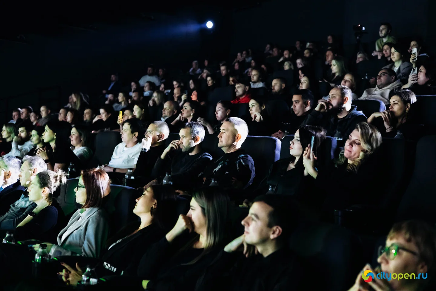07/12/23 Первая встреча нового локального проекта «Местные» @ Кинопорт